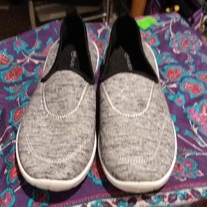 🤑LAST🤑PRICE🤑 Just Be slip on shoes